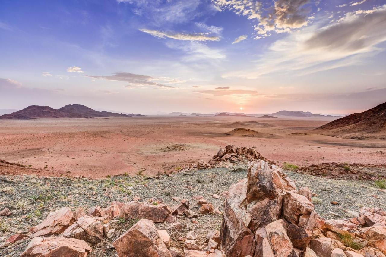 Elegant Desert Lodge Сесрием Экстерьер фото